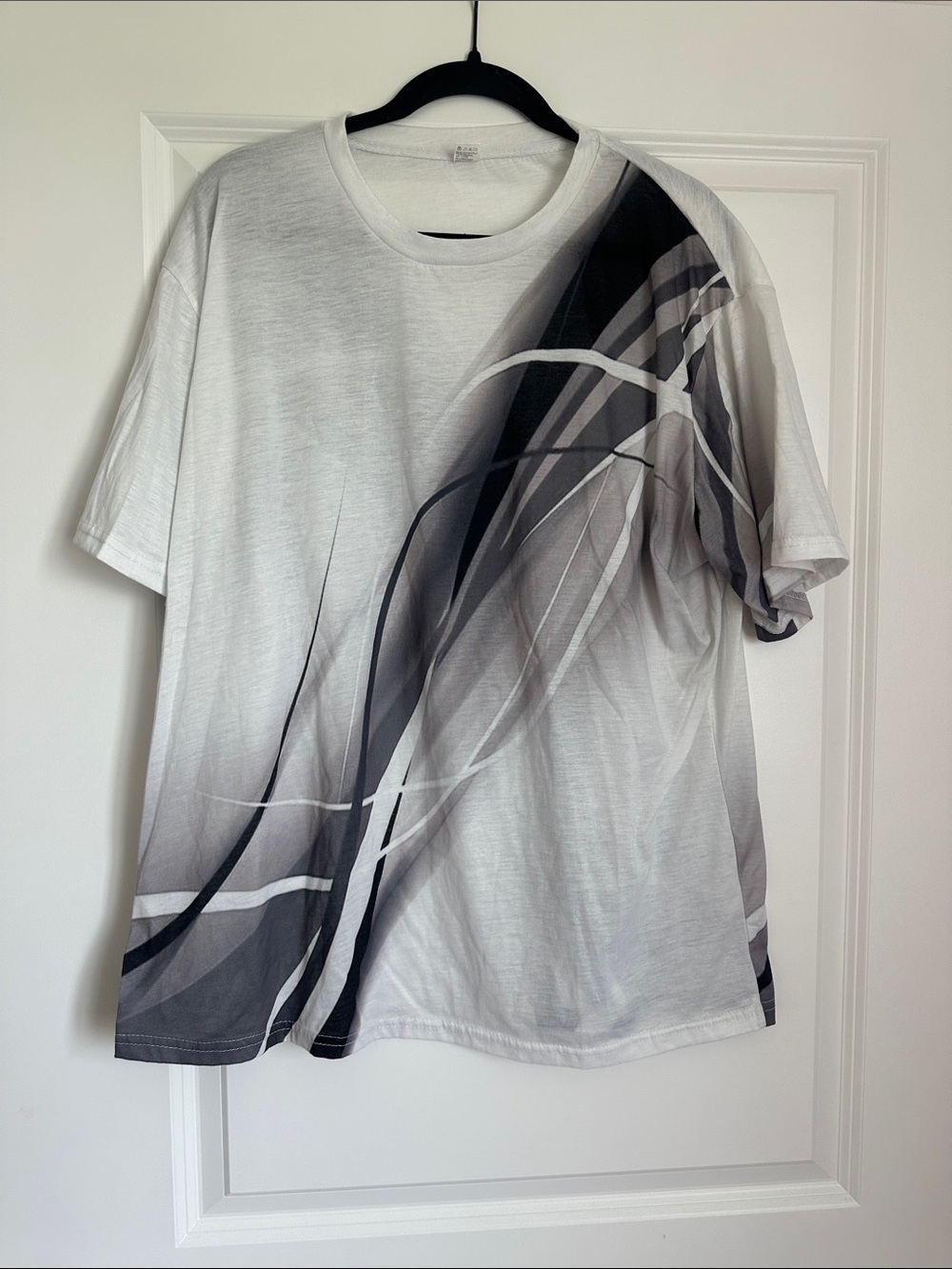 Source Unknown Men's Short Sleeve Crew Tee in White and Gray